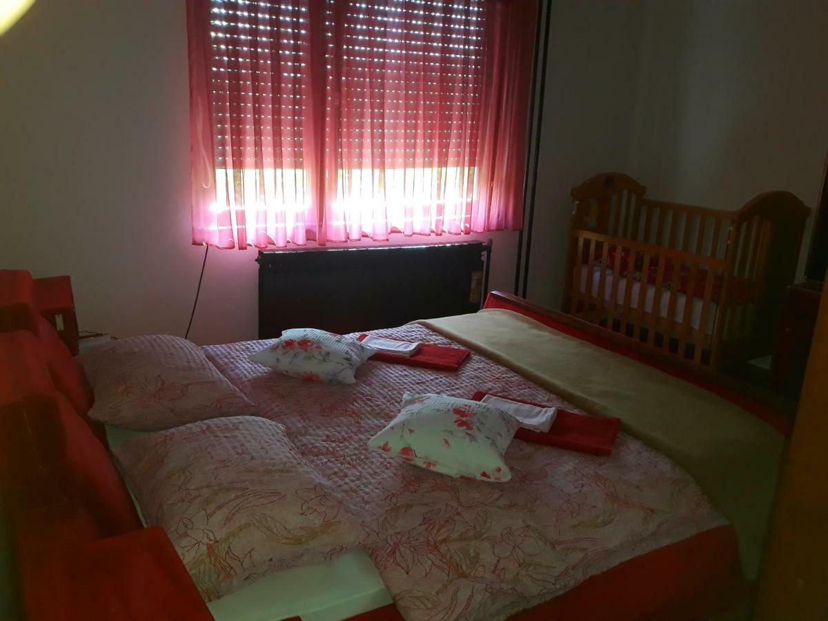 Apartman Luka Ogulin Exterior photo